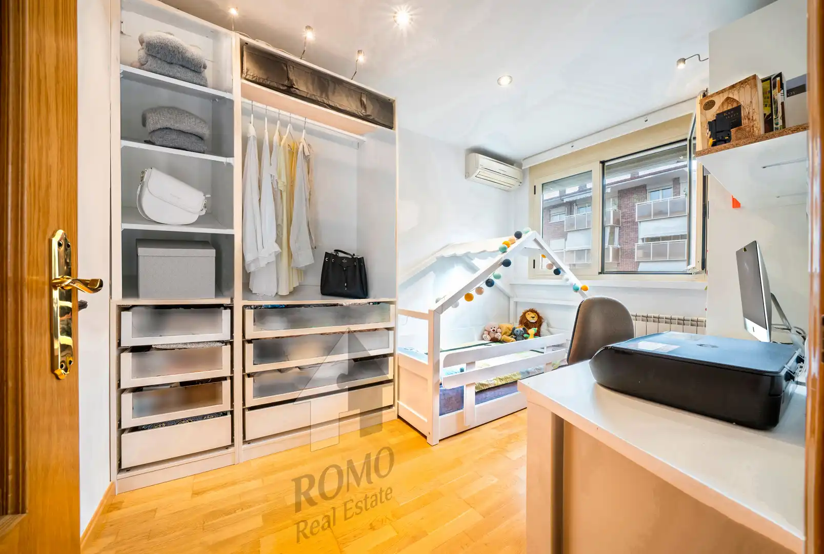 Habitación de Piso en venta en Santa Perpètua de Mogoda con Aire acondicionado, Calefacción y Parquet