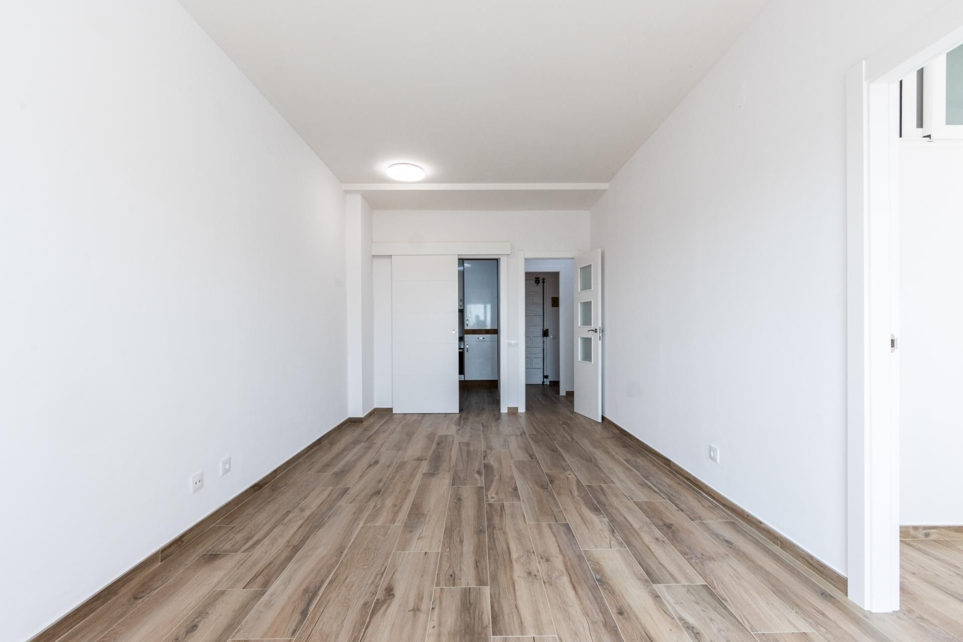 Flat for sale in Sabadell  with Air Conditioner, Heating and Parquet flooring