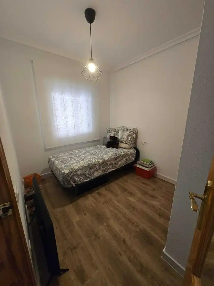Bedroom of Flat for sale in Torrevieja  with Furnished