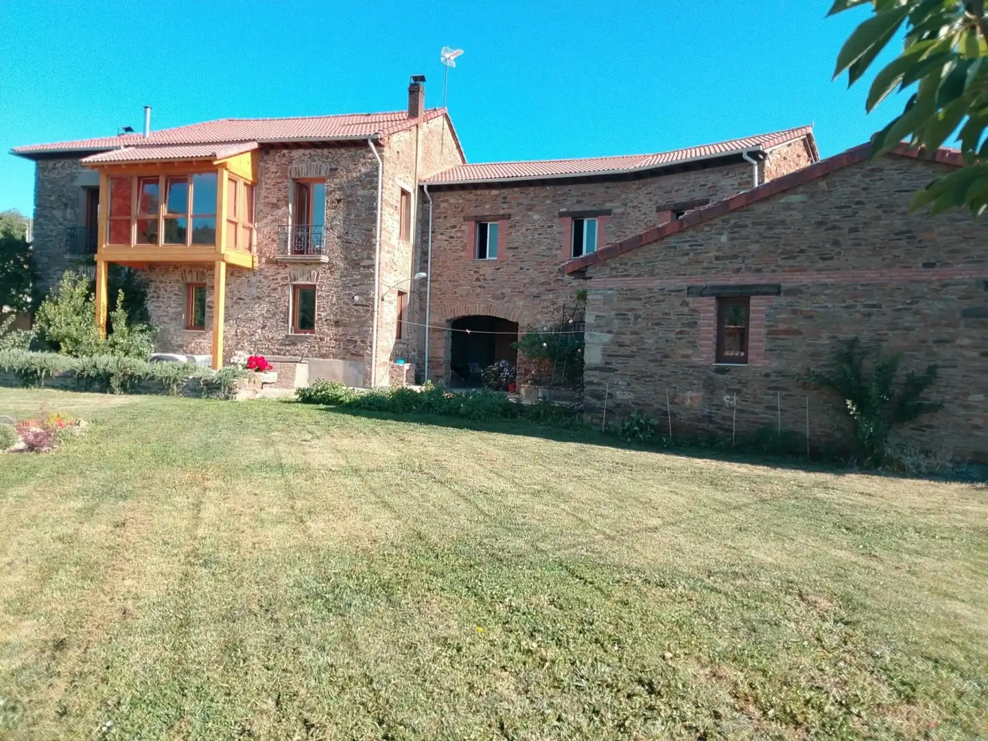 Haus zum Verkauf in Santa María de Ordás