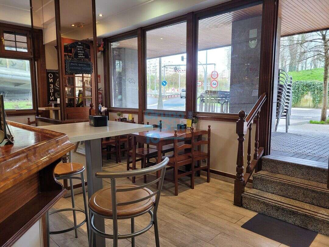 Local en venda en Donostia - San Sebastián  amb Moblat