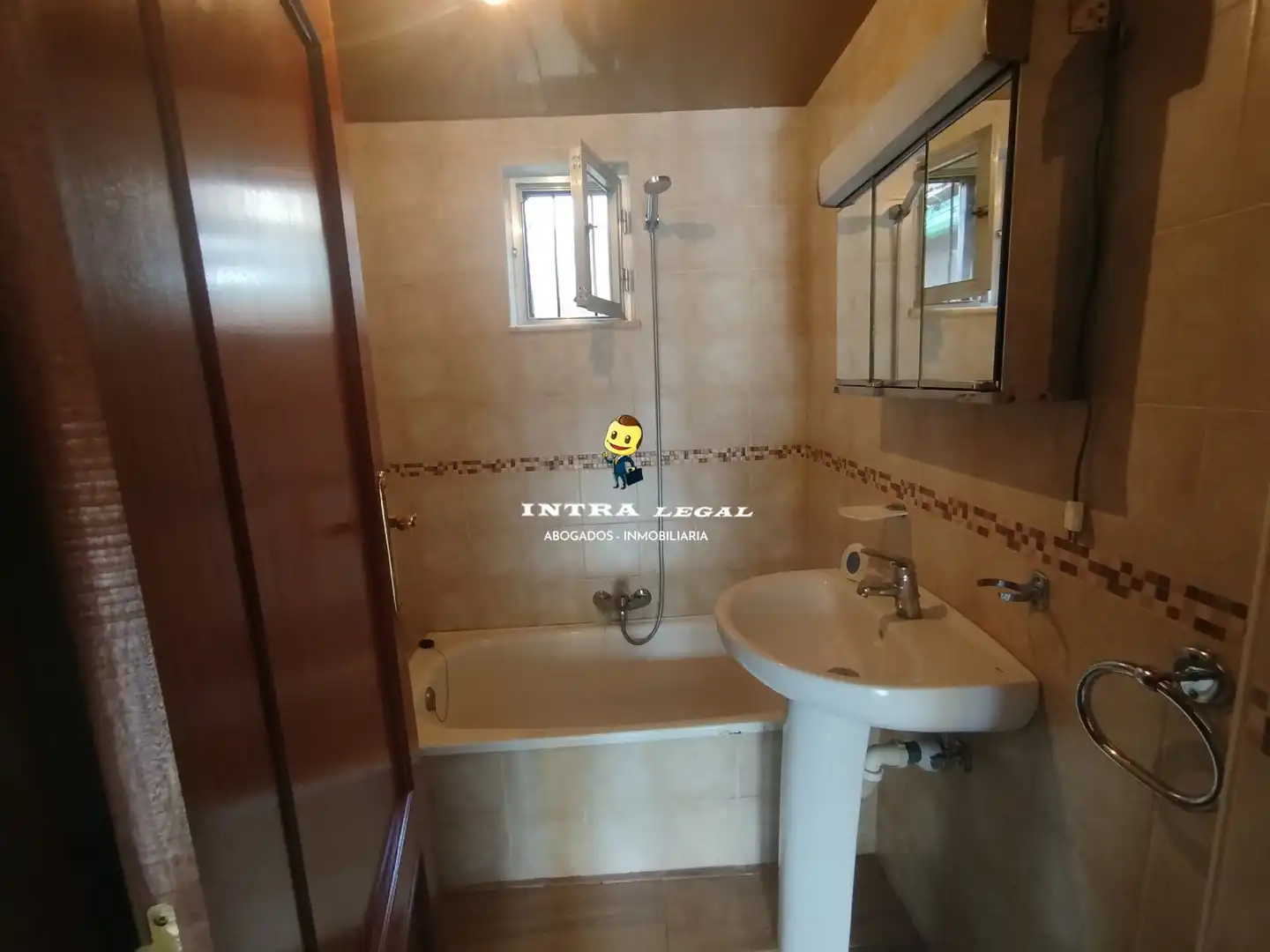 Baño de Casa o chalet en venta en Matilla de los Caños del Río con Calefacción, Trastero y Piscina