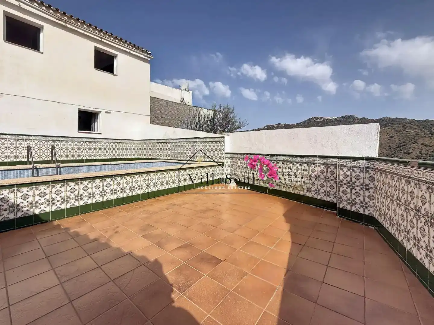 Terrassa de Casa adosada en venda en Cútar, Málaga
