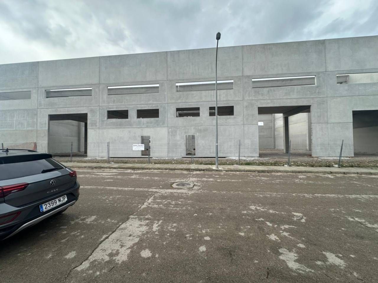 Nau industrial de lloguer a Avenida Anoia, Cervera