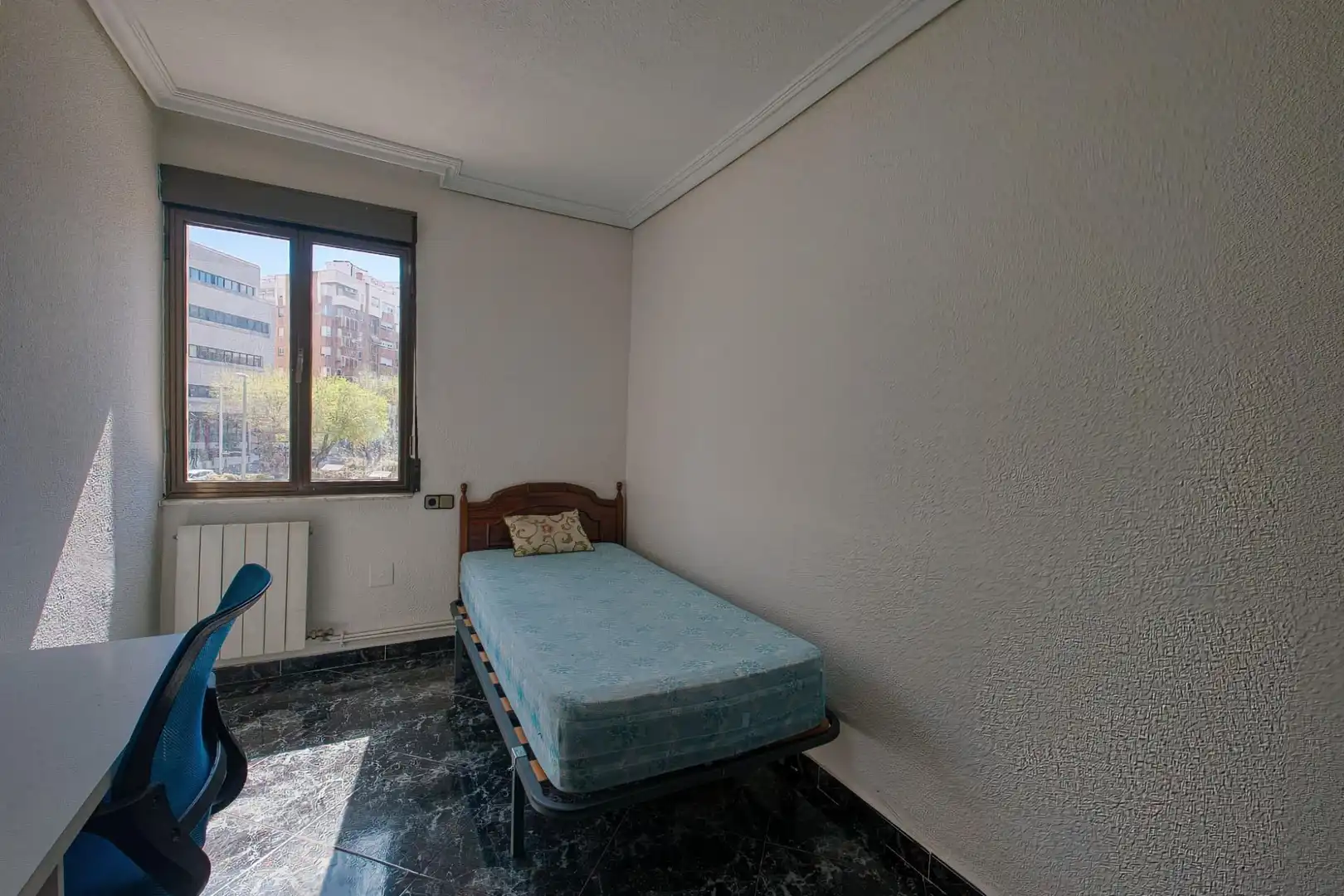 Bedroom of Flat for sale in Jaén