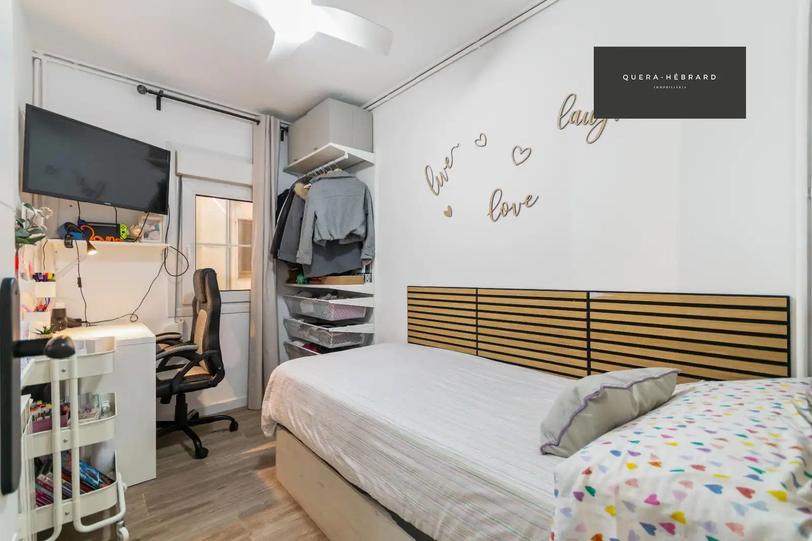 Schlafzimmer von Dachboden zum Verkauf in Rubí mit Klimaanlage, Heizung und Parkett