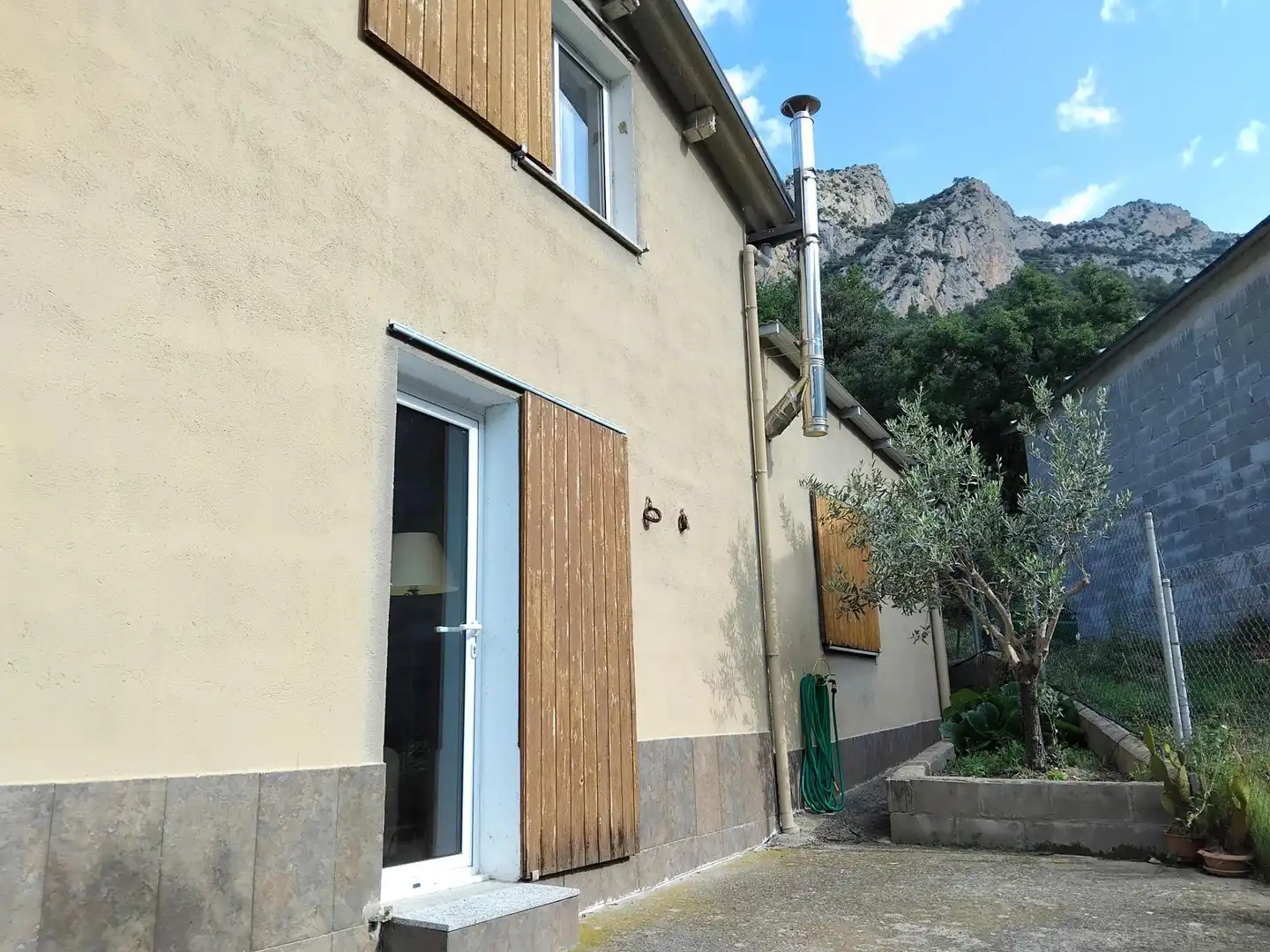 Vista exterior de Casa o xalet en venda en Fígols i Alinyà amb Calefacció