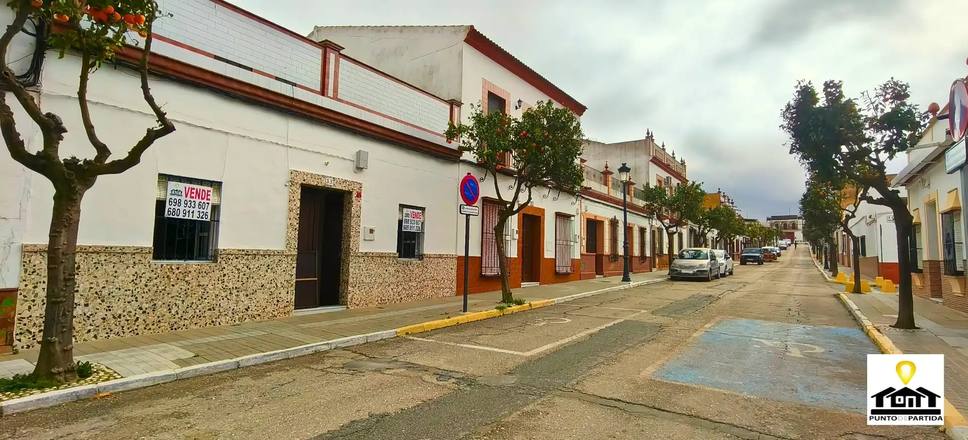 Vista exterior de Casa o xalet en venda en La Palma del Condado amb Traster, Moblat i TV