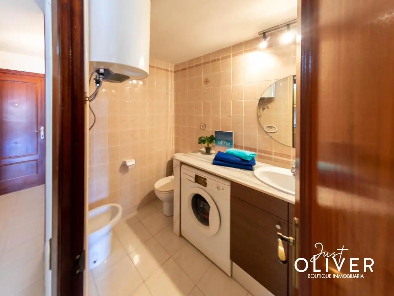 Badezimmer von Dachboden zum Verkauf in Vila-seca mit Terrasse, Möbliert und Gemeinschaftspool