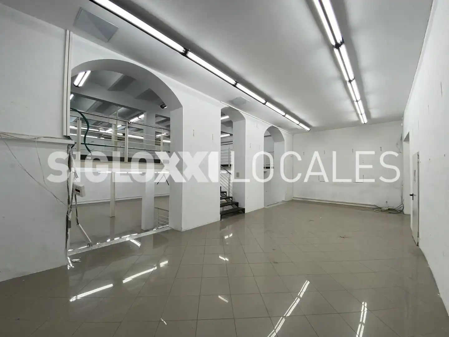 Local comercial en alquiler en TRAFALGAR, imagen 2