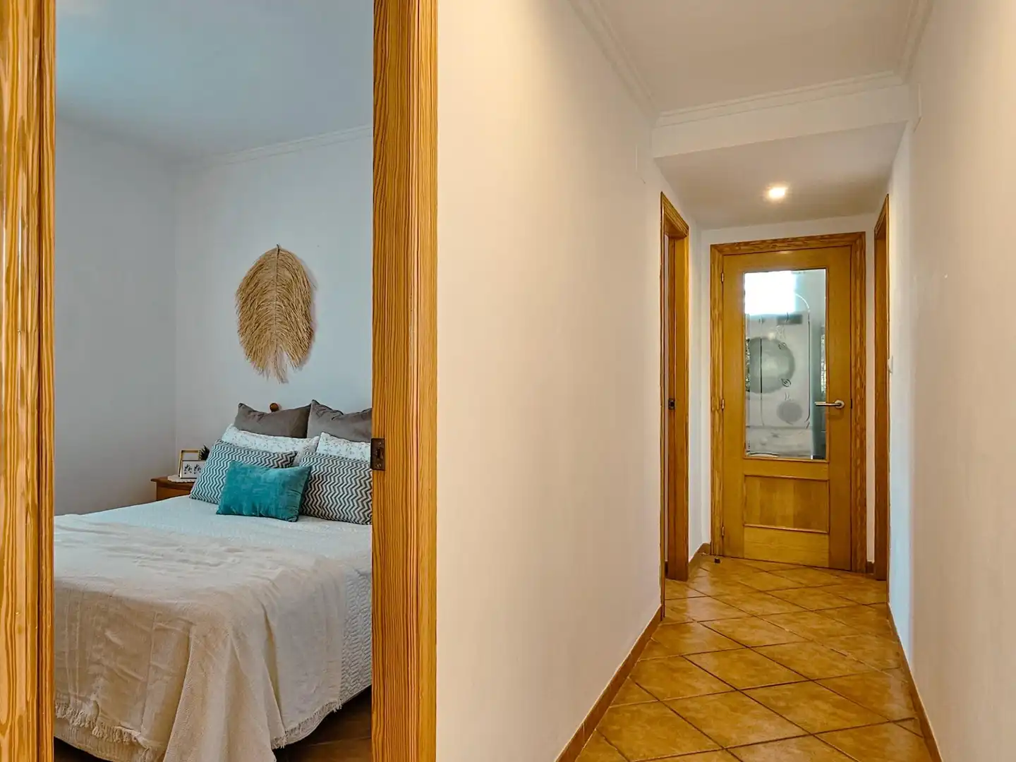 Dormitori de Casa o xalet en venda en Oliva amb Aire condicionat, Calefacció i Jardí privat