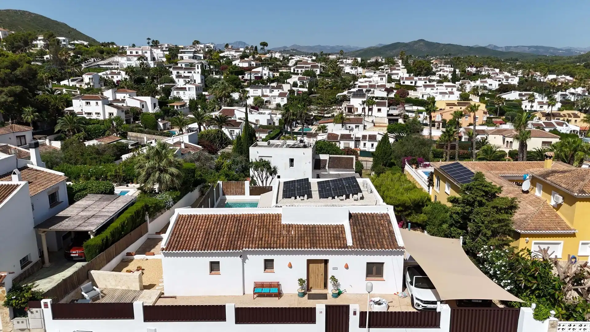 Vista exterior de Casa o xalet en venda en Jávea / Xàbia amb Aire condicionat, Terrassa i Traster