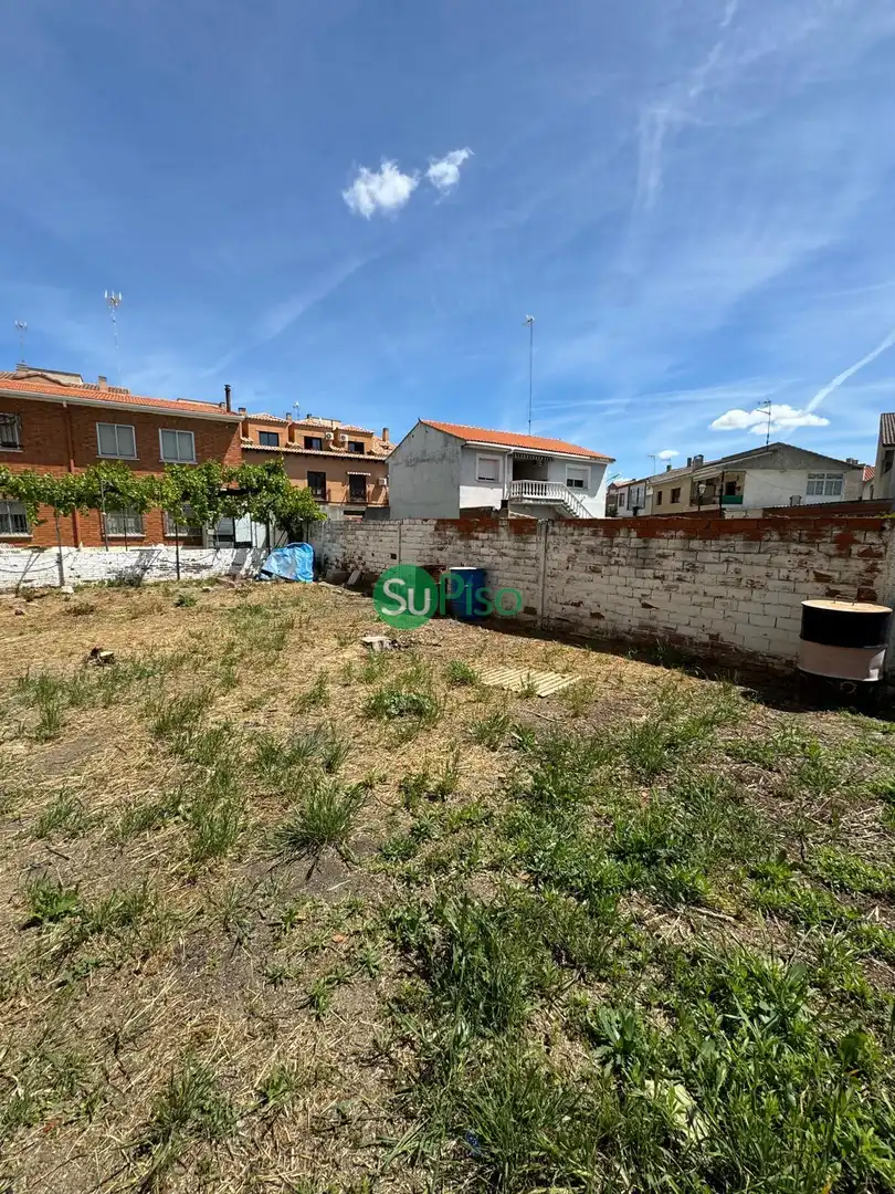 Casa adosada en venta en Avenida Rufino Rubio, 9, Yeles