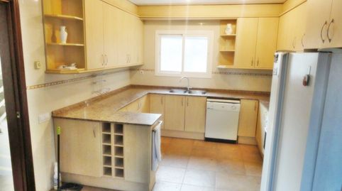 Casa Independiente en Venta - Espacio y Comodidad en un Entorno Privilegiado