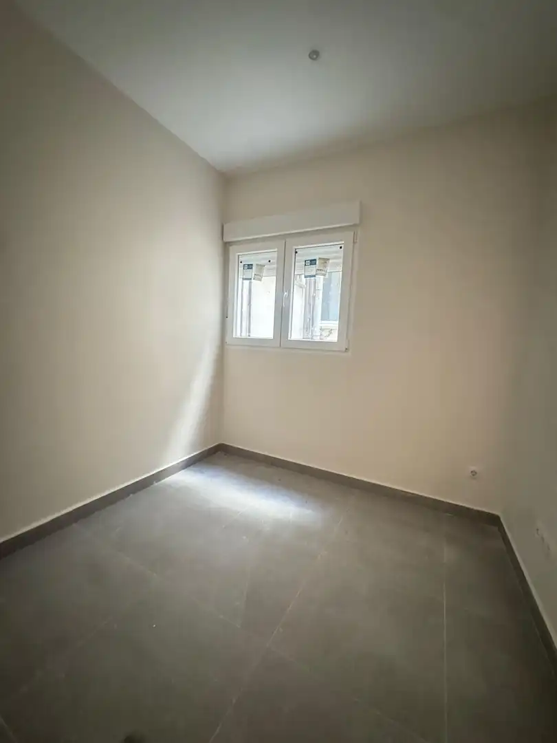 Habitación de Planta baja en venta en Loeches con Calefacción