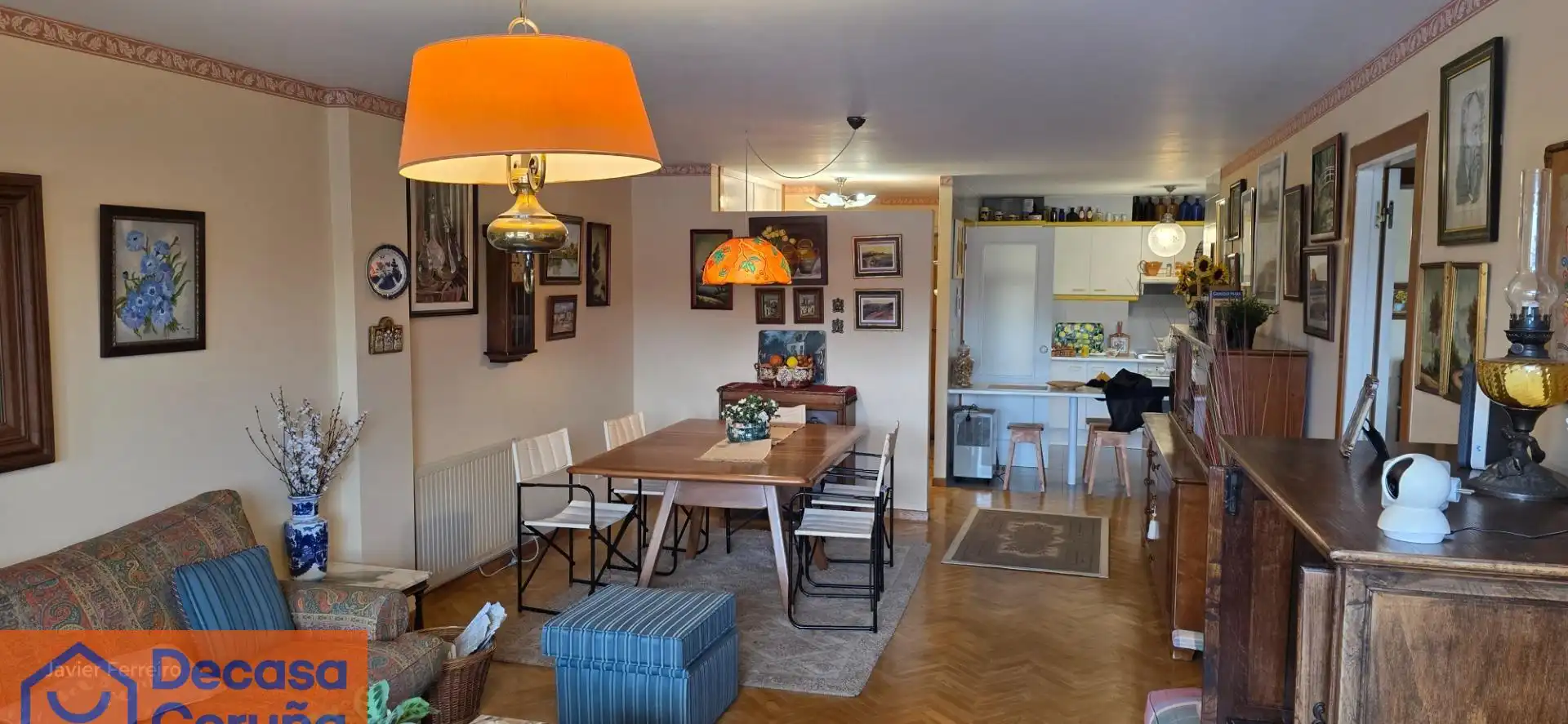 Comedor de Piso en venta en Oleiros con Calefacción, Terraza y Trastero