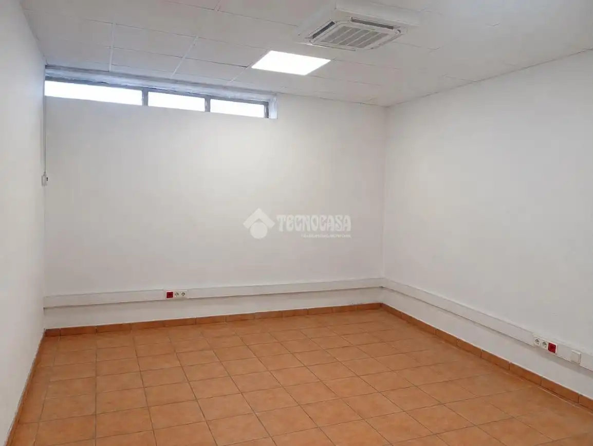 Local comercial en venda a Centre - Eixample – Can Llobet, imagen 11