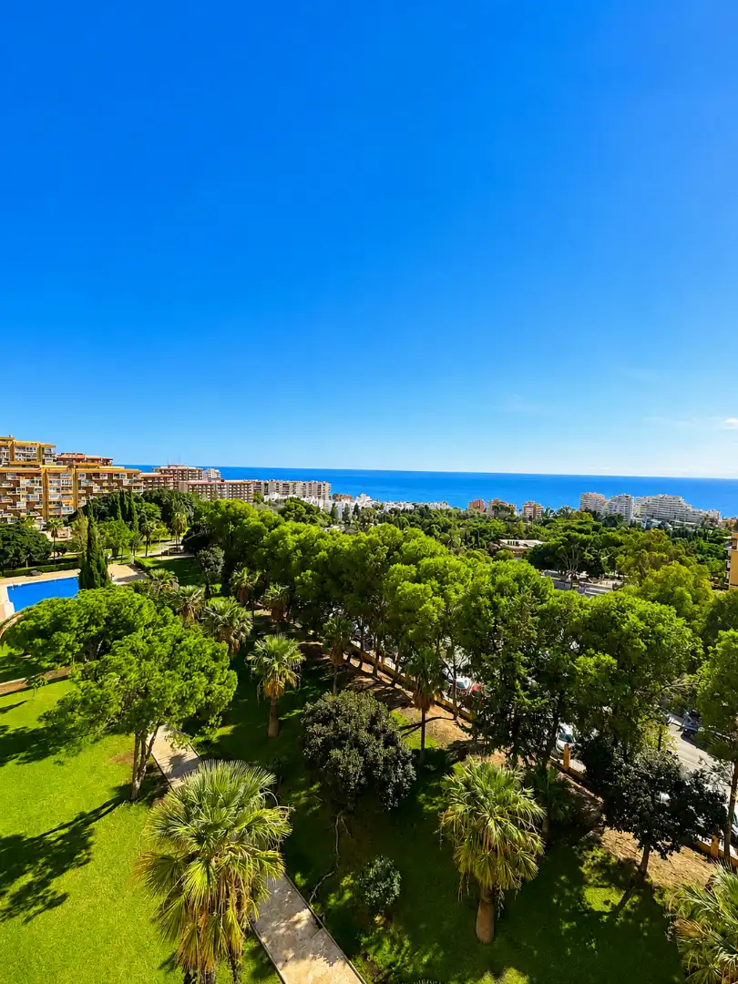Exterior view of Apartments for sale in Benalmádena  with Terrace and Furnished