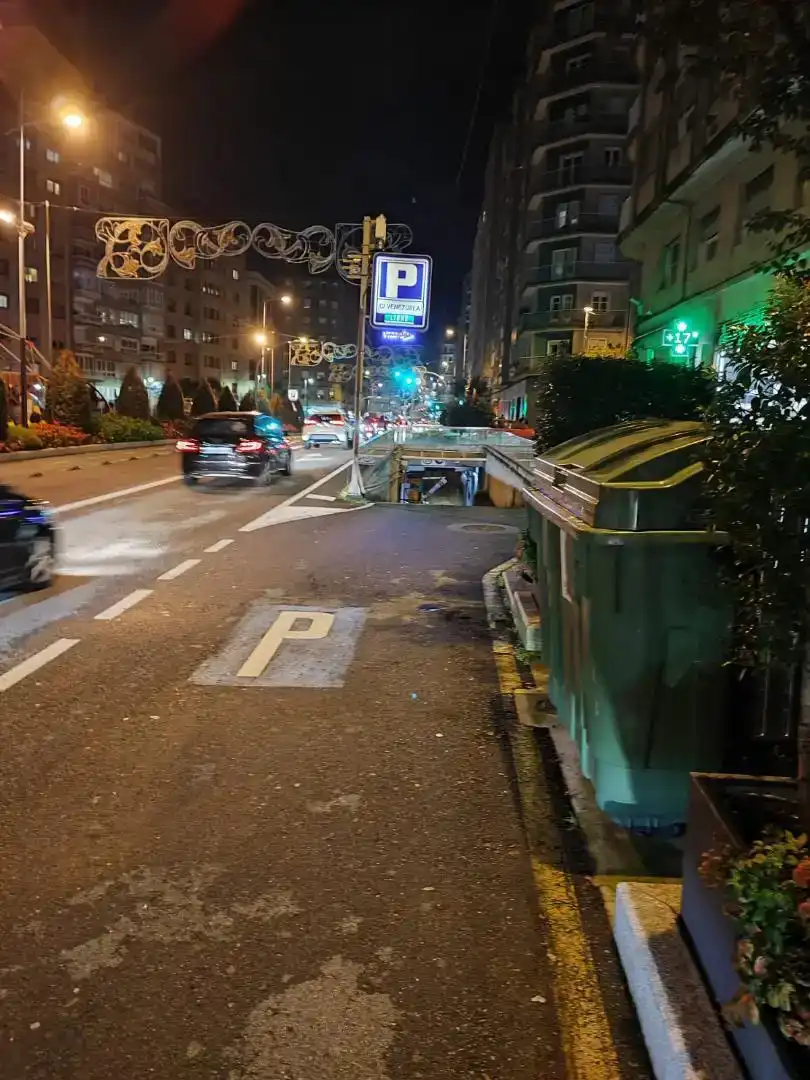 Parkplatz von Garage zur Miete in Vigo 