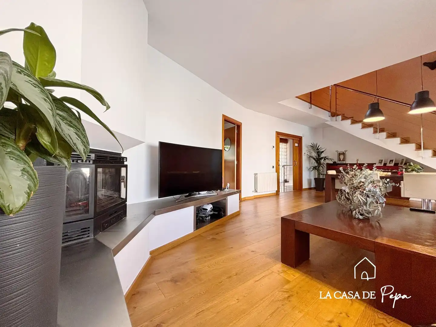 Wohnzimmer von Haus oder Chalet zum Verkauf in Begues mit Heizung und Schwimmbad