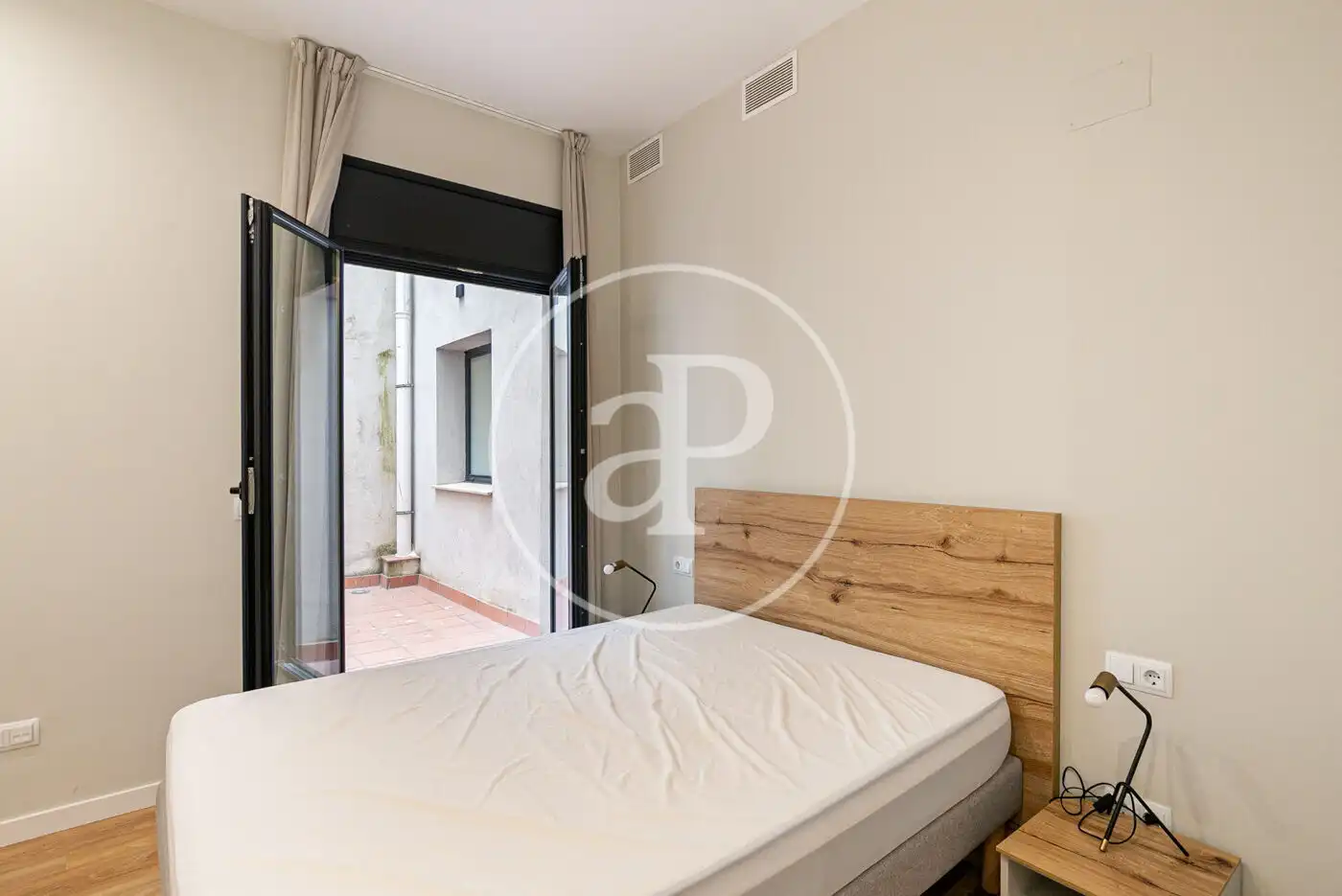 Piso con terraza en alquiler en Carrer de la Palla, imagen 7