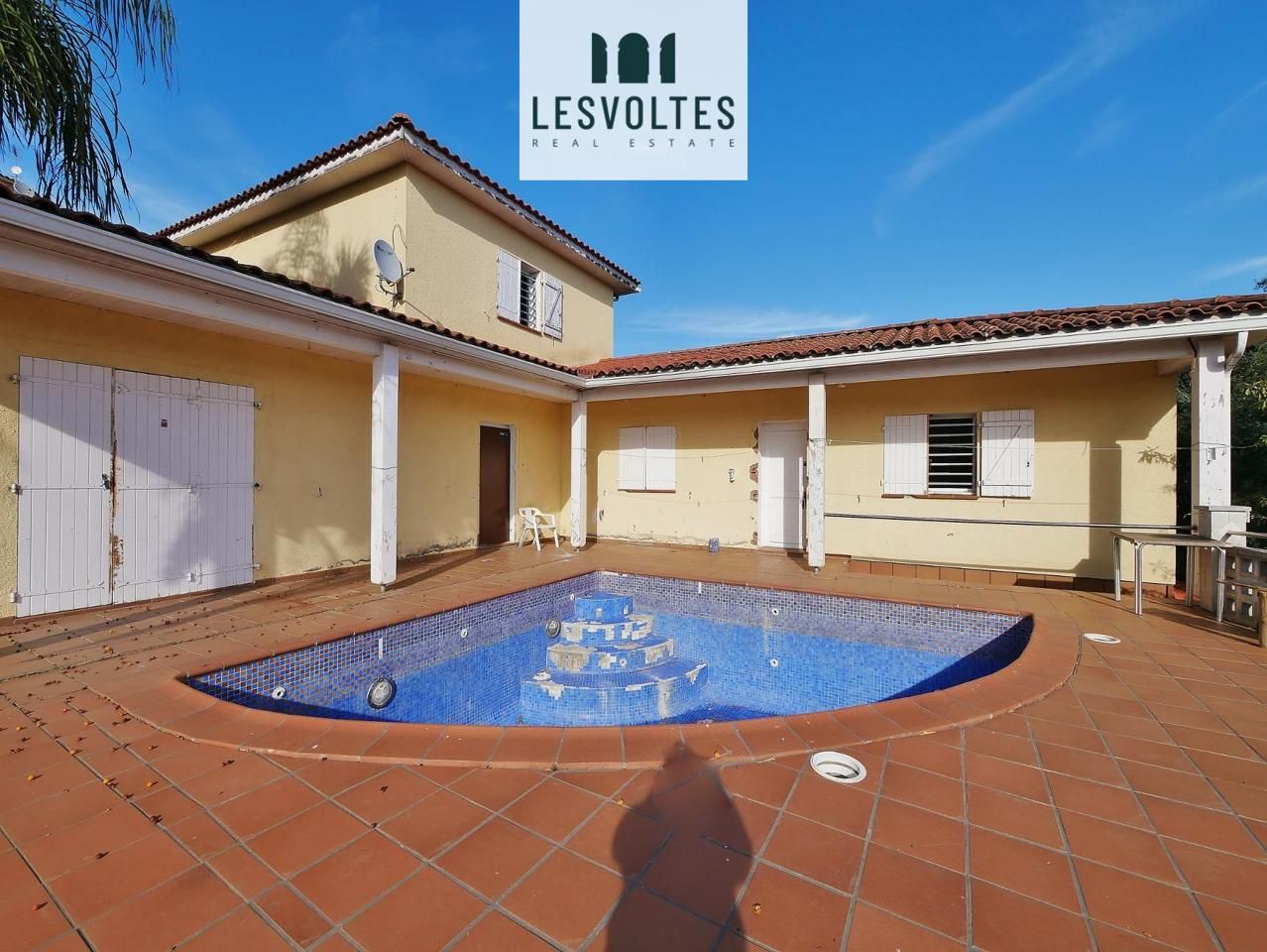 Vista exterior de Casa o xalet en venda en Calonge i Sant Antoni amb Jardí privat, Terrassa i Piscina