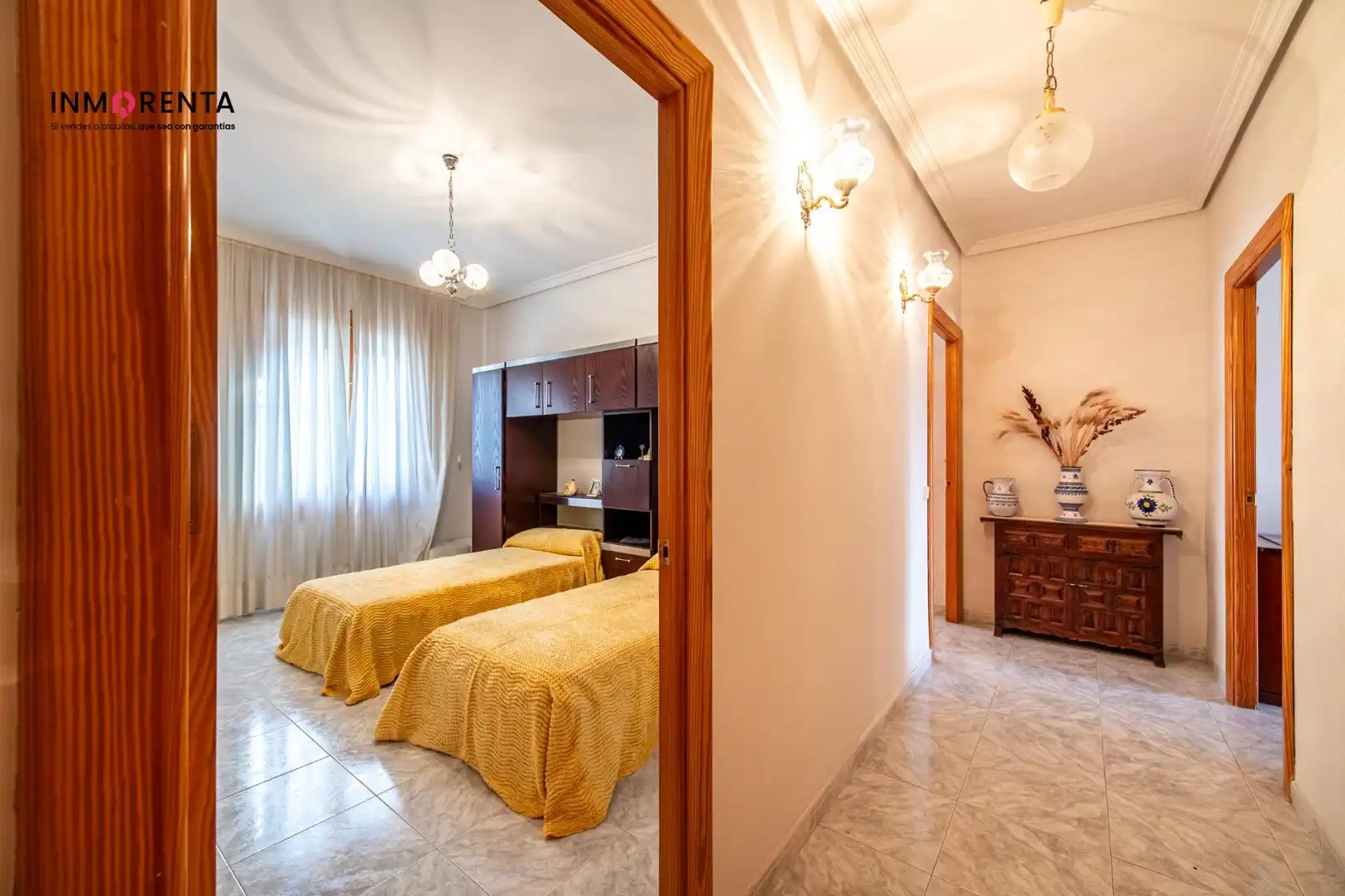 Habitación de Casa adosada en venta en La Mata con Calefacción, Terraza y Amueblado