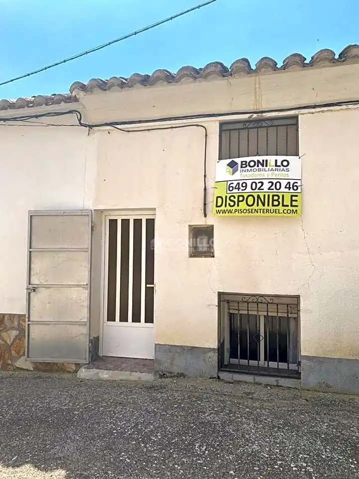 Finca rústica en venda a Calle Iglesia, Perales del Alfambra