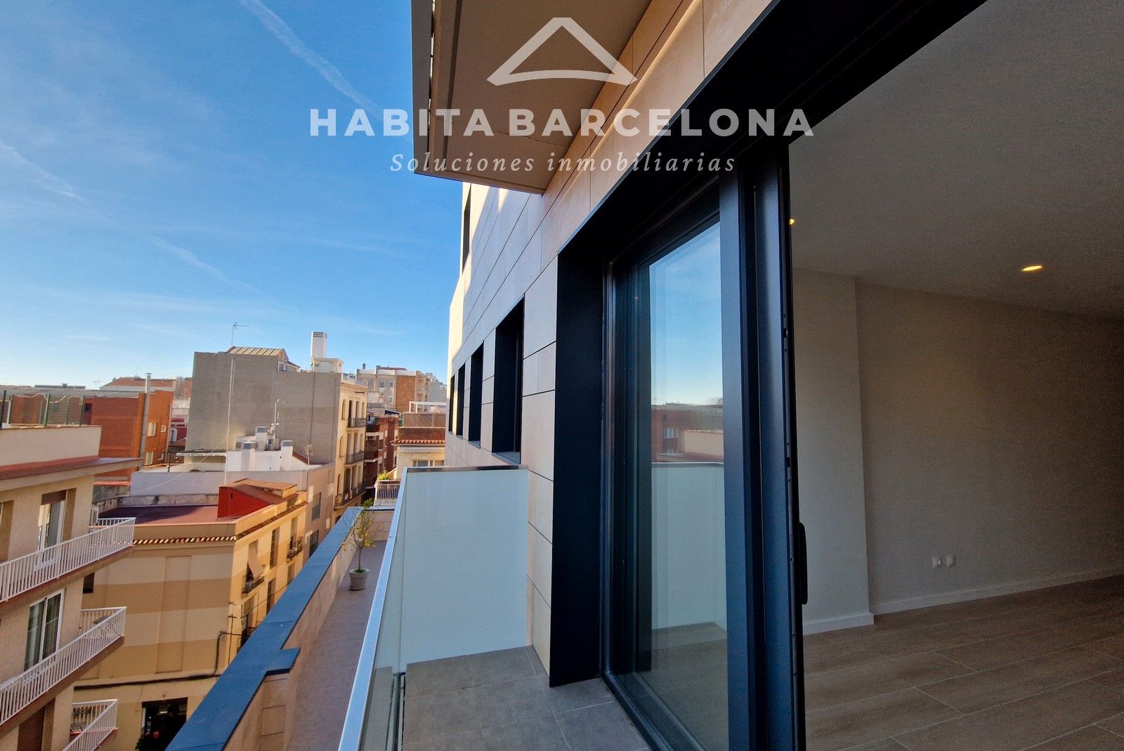 Vista exterior de Pis de lloguer en  Barcelona Capital amb Aire condicionat, Calefacció i Parquet