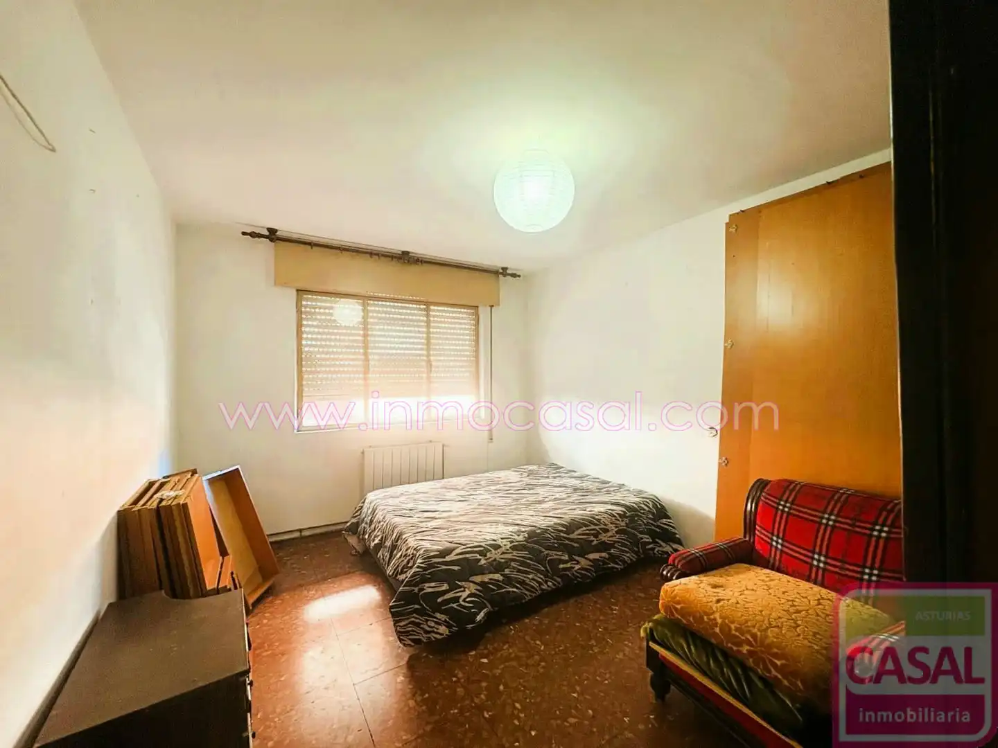 Habitación de Piso en venta en Lena con Calefacción, Terraza y Amueblado