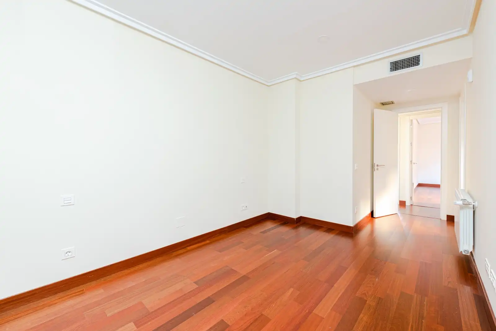 Bedroom of Flat for rent in Boadilla del Monte  with Air Conditioner, Heating and Oven