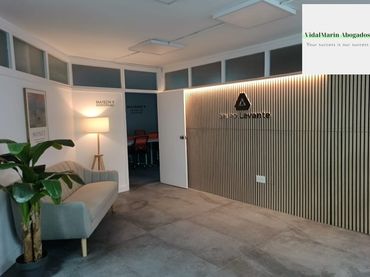 Oficina con ascensor en alquiler en Avenida Maisonnave 39