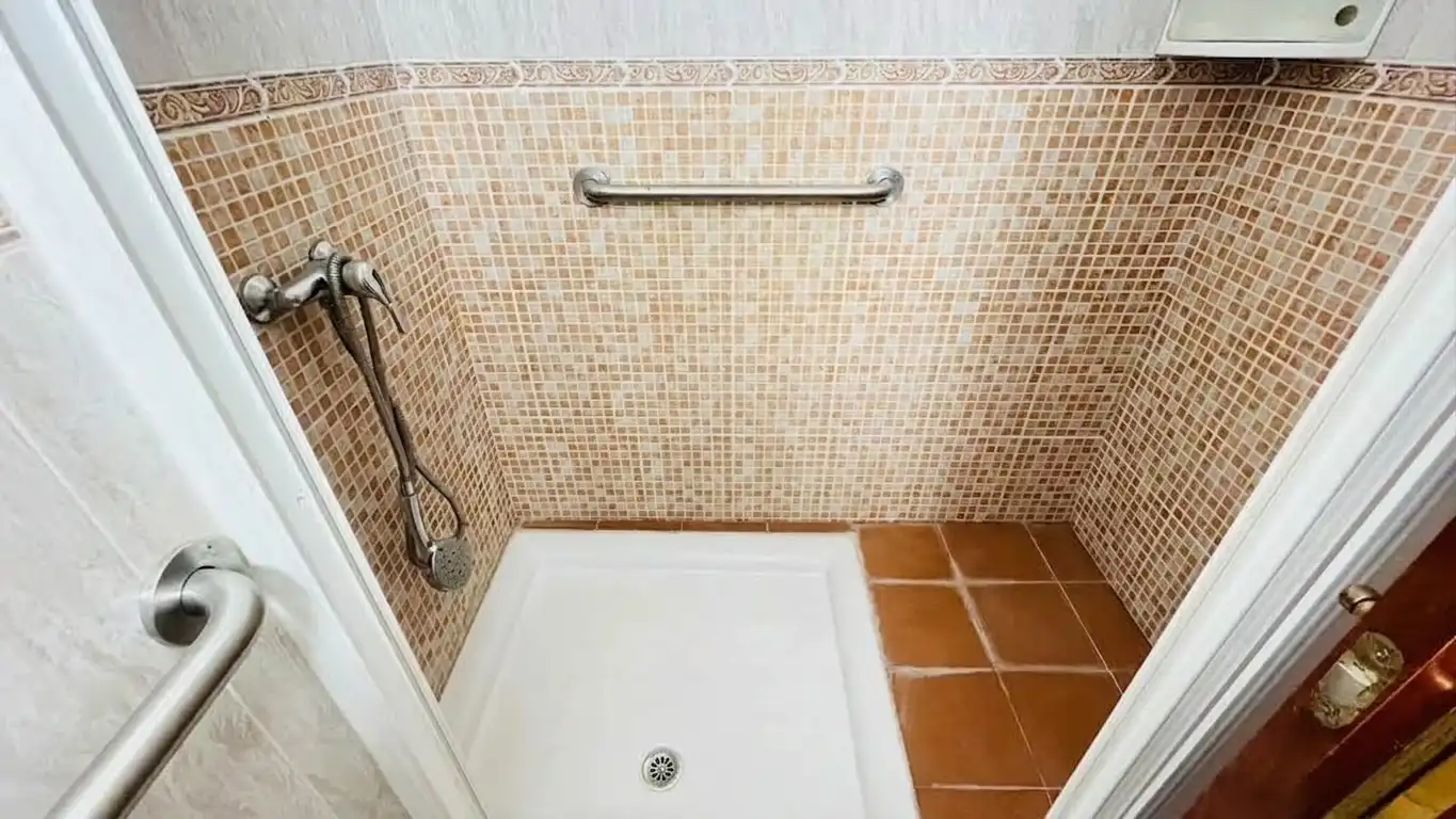 Bany de Pis en venda en San Fernando amb Terrassa