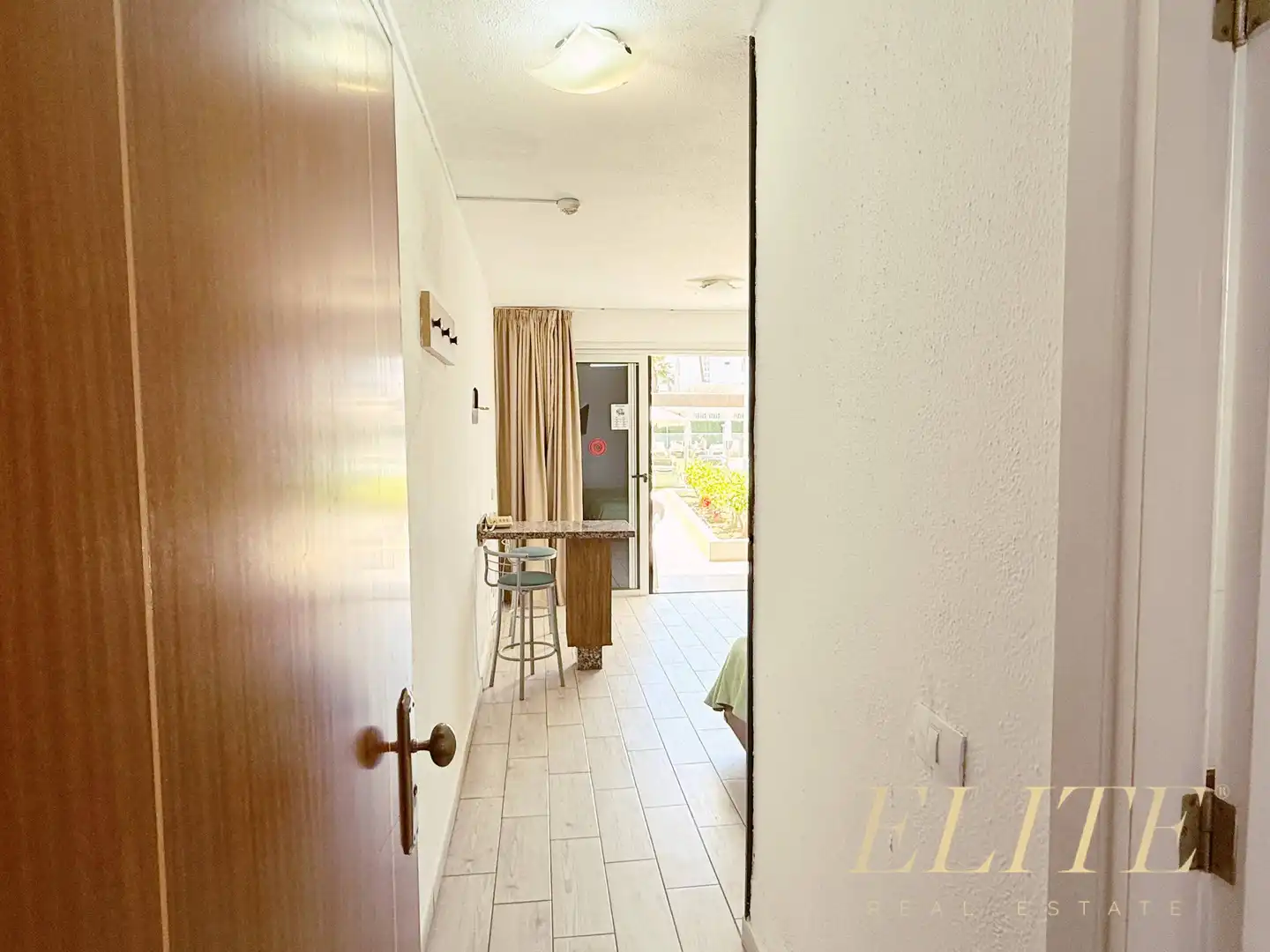 Estudio en venta en San Bartolomé de Tirajana con Terraza, Amueblado y Piscina comunitaria
