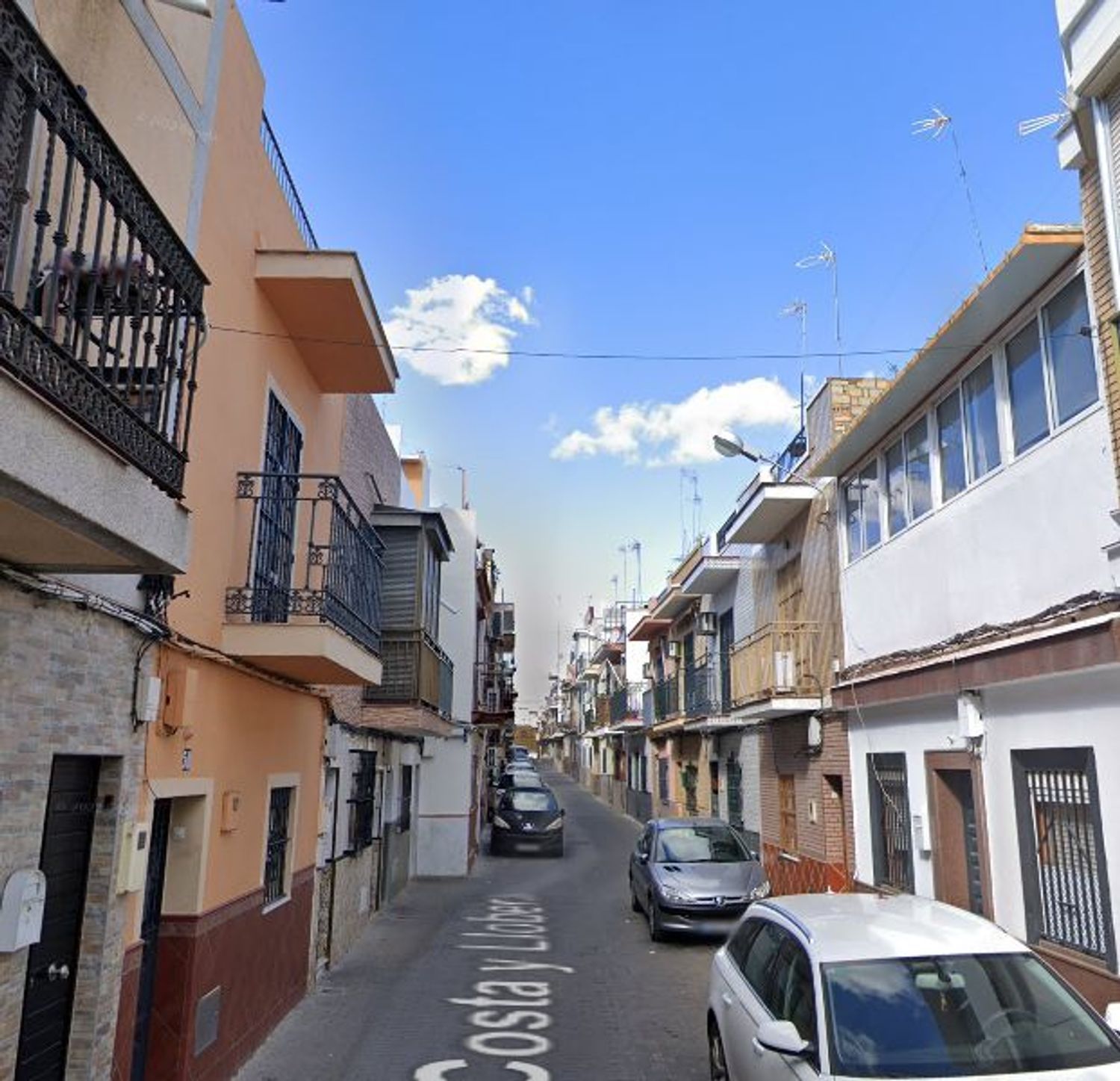 Exterior view of Flat for sale in  Sevilla Capital