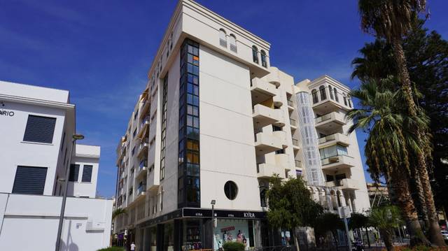 Piso en Venta en Narciso González Cervera, 1 en Motril  ciudad