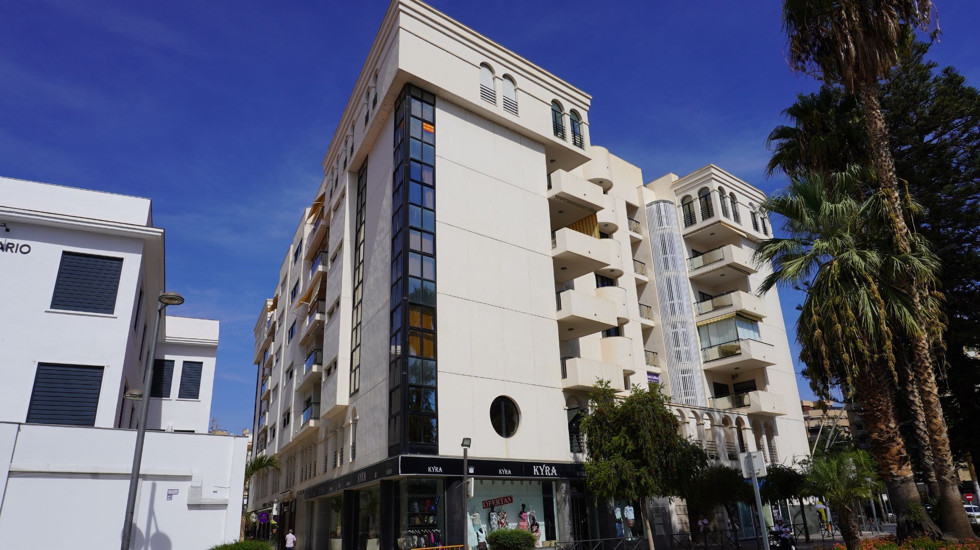 Vista exterior de Pis en venda en Motril amb Aire condicionat i Terrassa