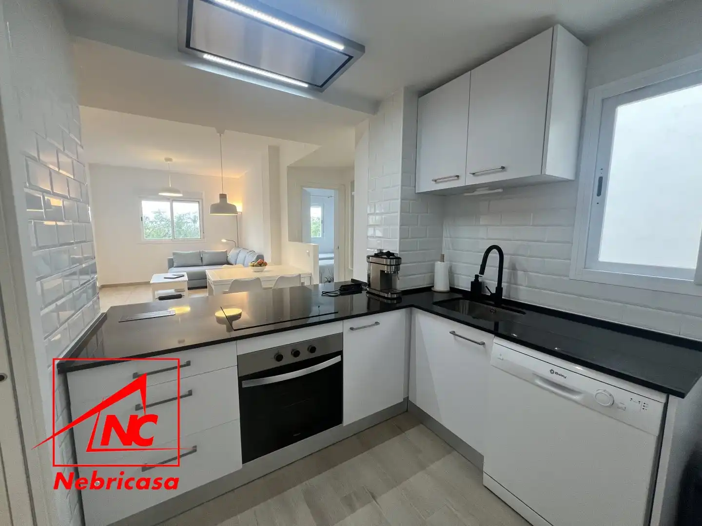 Küche von Wohnung zur Miete in Chipiona mit Klimaanlage, Terrasse und Schwimmbad