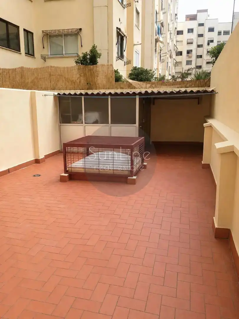 Terrassa de Pis de lloguer en Chiva amb Terrassa i Moblat