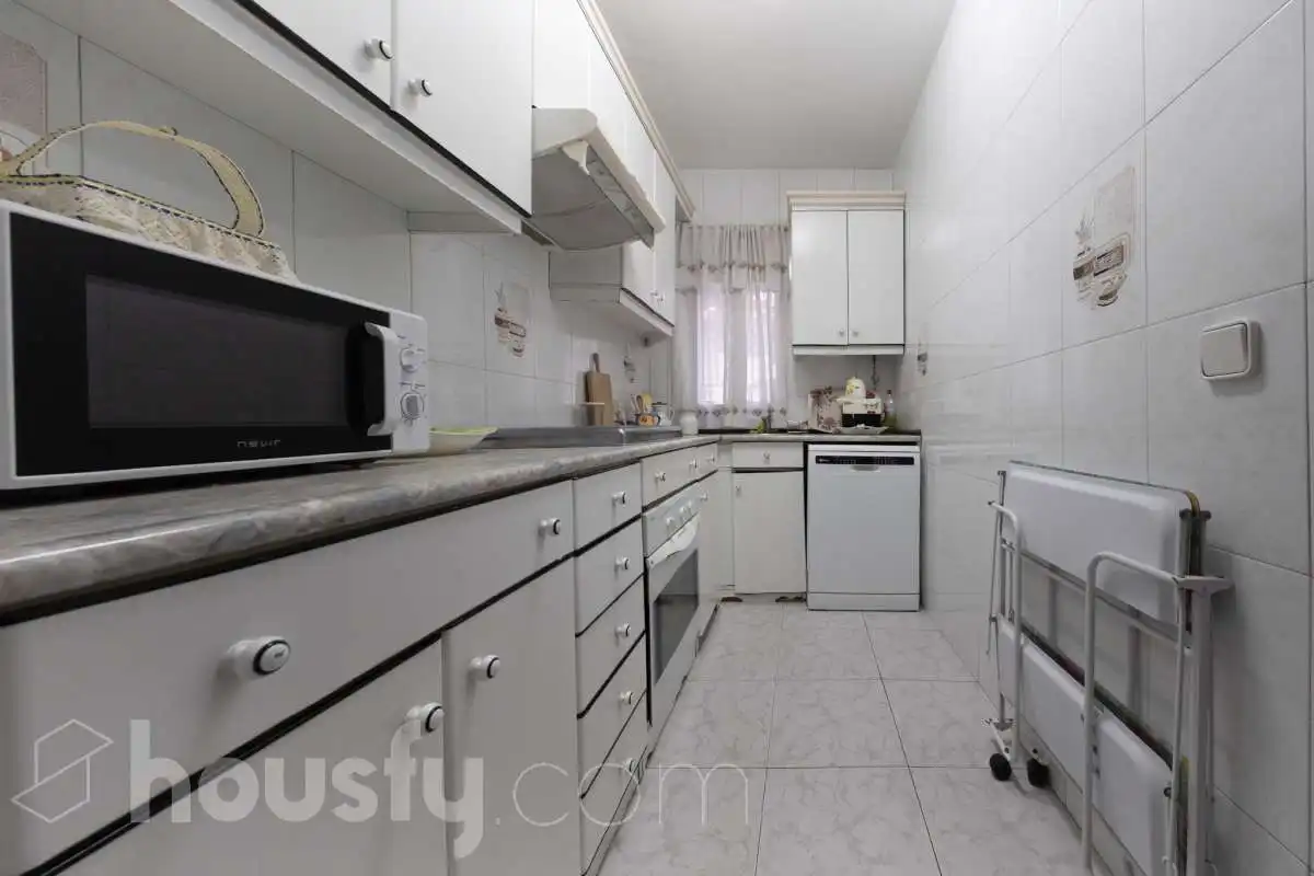 Cuina de Casa o xalet en venda en Puente de Vallecas