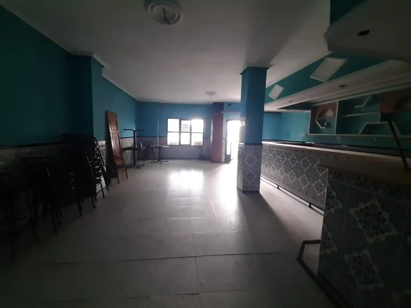 Local comercial en venda a Malpartida de Cáceres, imagen 2