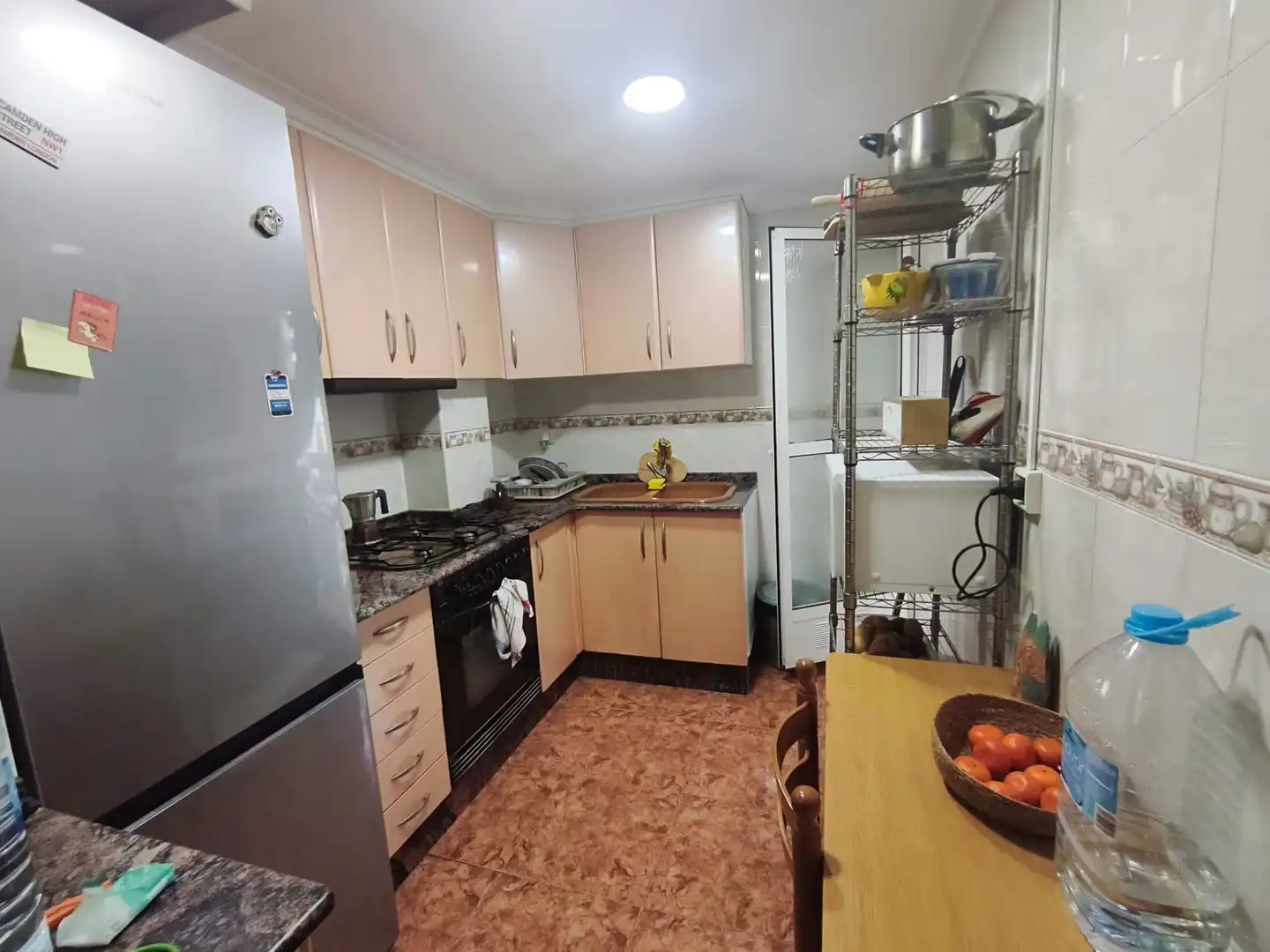 Cocina de Piso en venta en Valencia con Horno y Lavadora