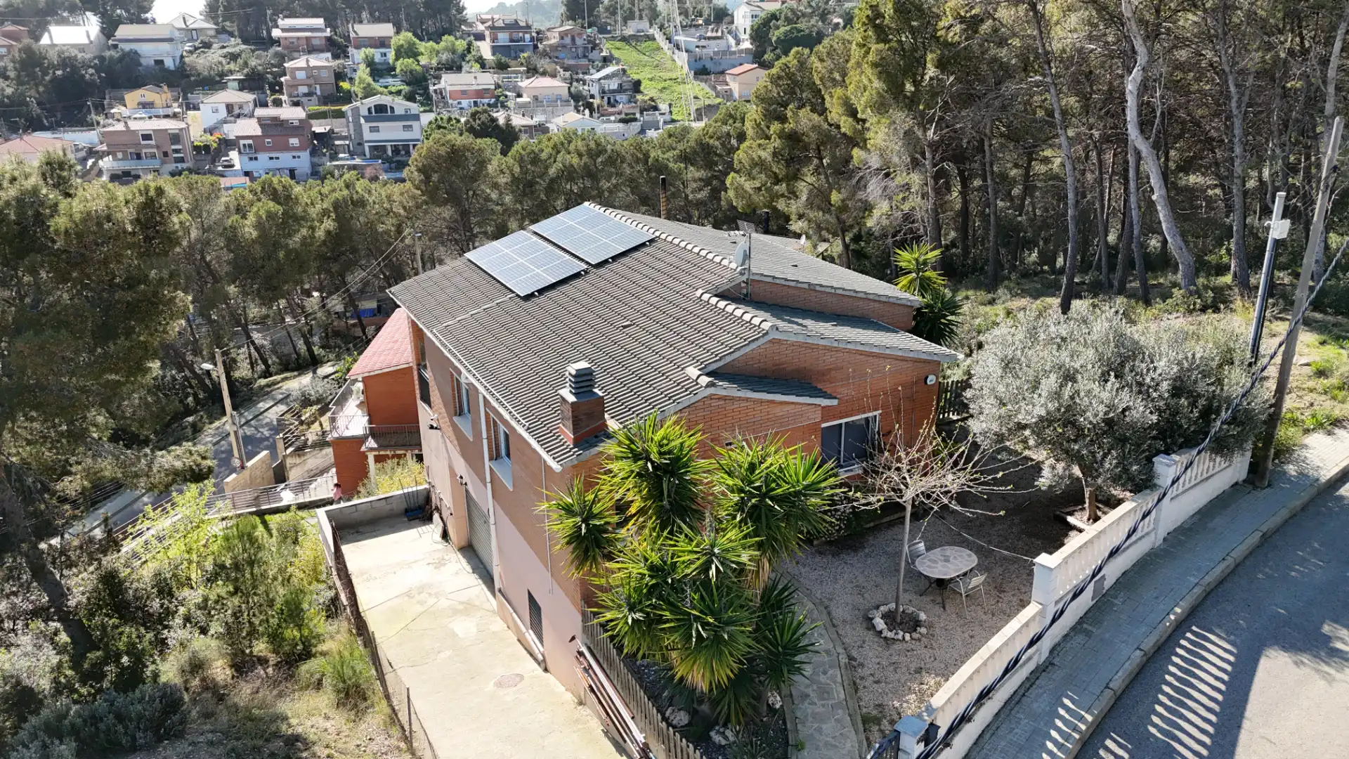 Vista exterior de Casa o chalet en venta en Rubí con Aire acondicionado, Calefacción y Jardín privado