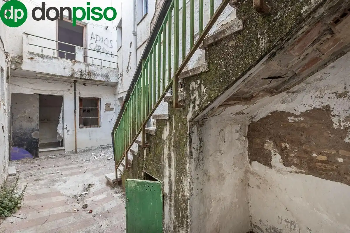 Exterior view of Houses for sale in Granada  with Terrace and Balcony