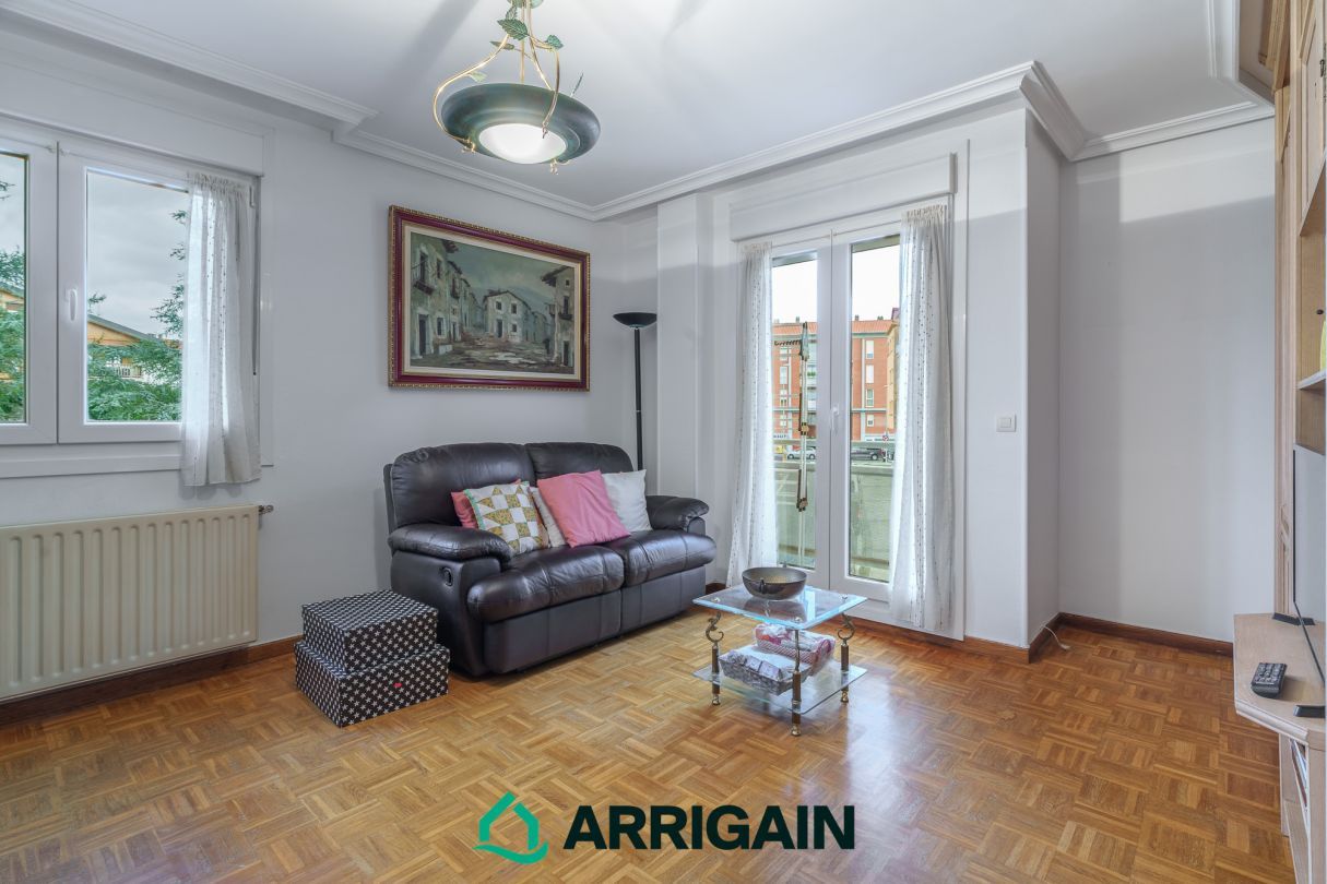 Bedroom of Flat for sale in Donostia - San Sebastián   with Heating, Storage room and Balcony