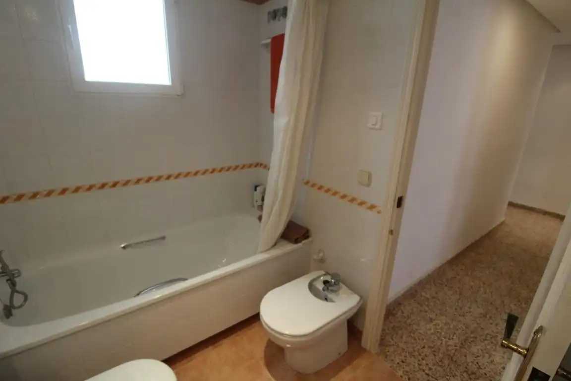 Bathroom of Apartments for sale in Torrevieja  with Air Conditioner, Terrace and Furnished