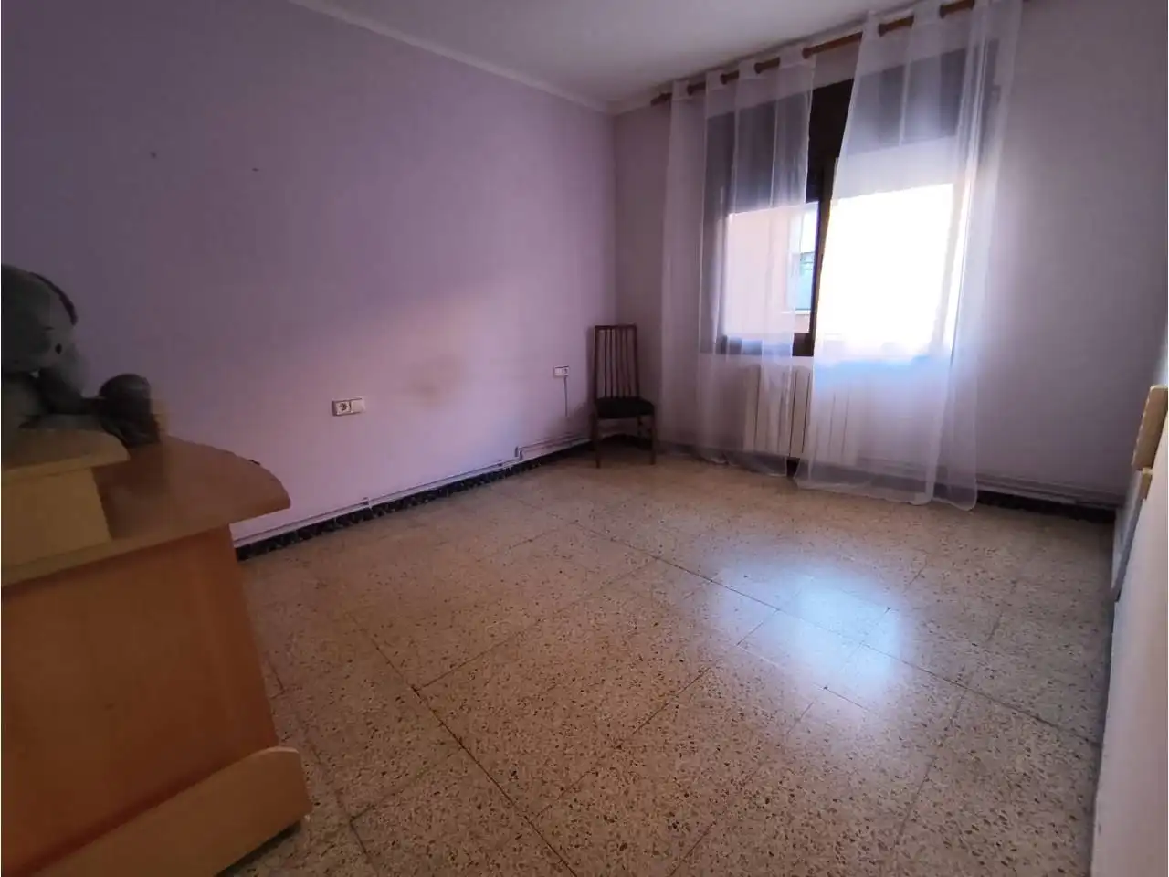 Dormitori de Apartament en venda en Canovelles amb Calefacció i Balcó