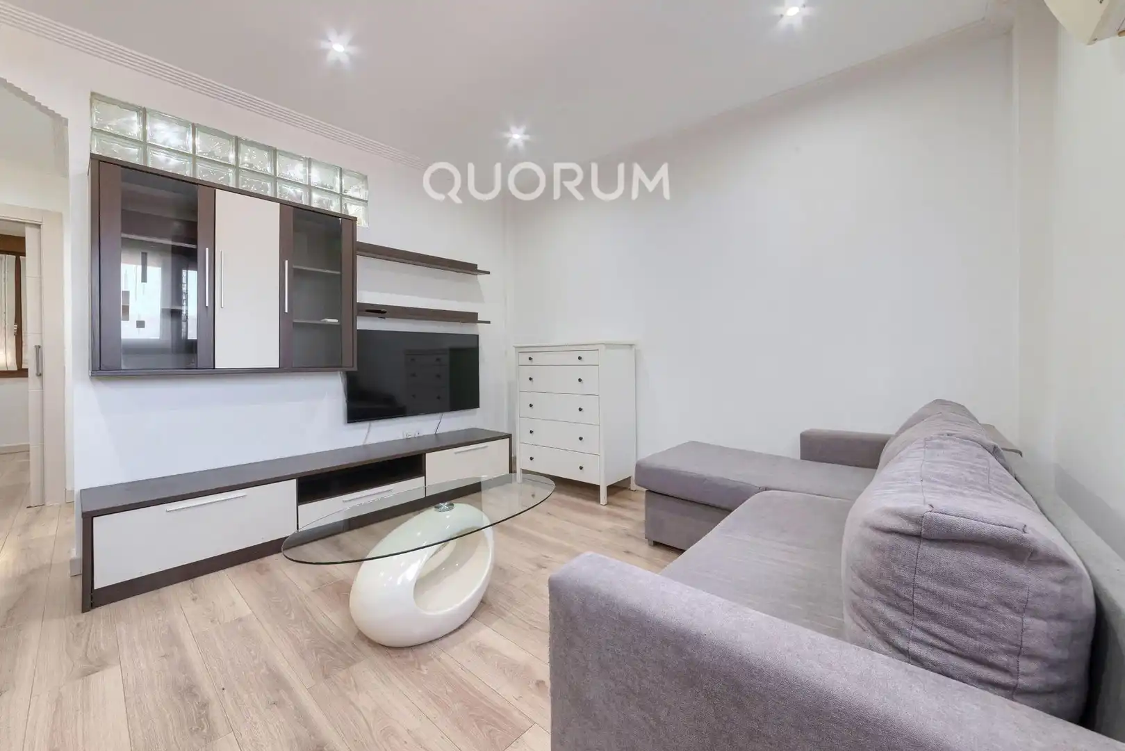 Sala d'estar de Pis en venda en Basauri  amb Moblat