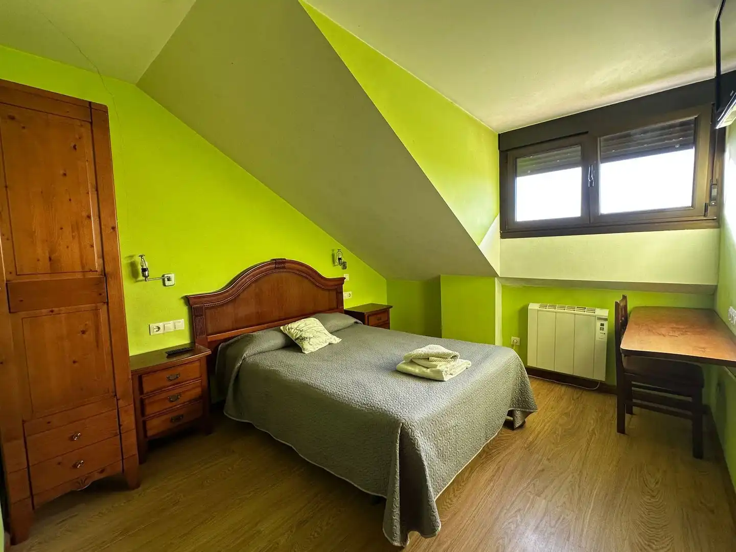 Bedroom of Flat for sale in Siero