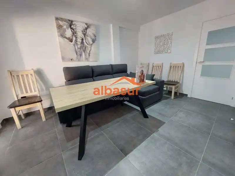 Vista exterior de Piso de alquiler en Córdoba con Aire acondicionado, Terraza y Amueblado